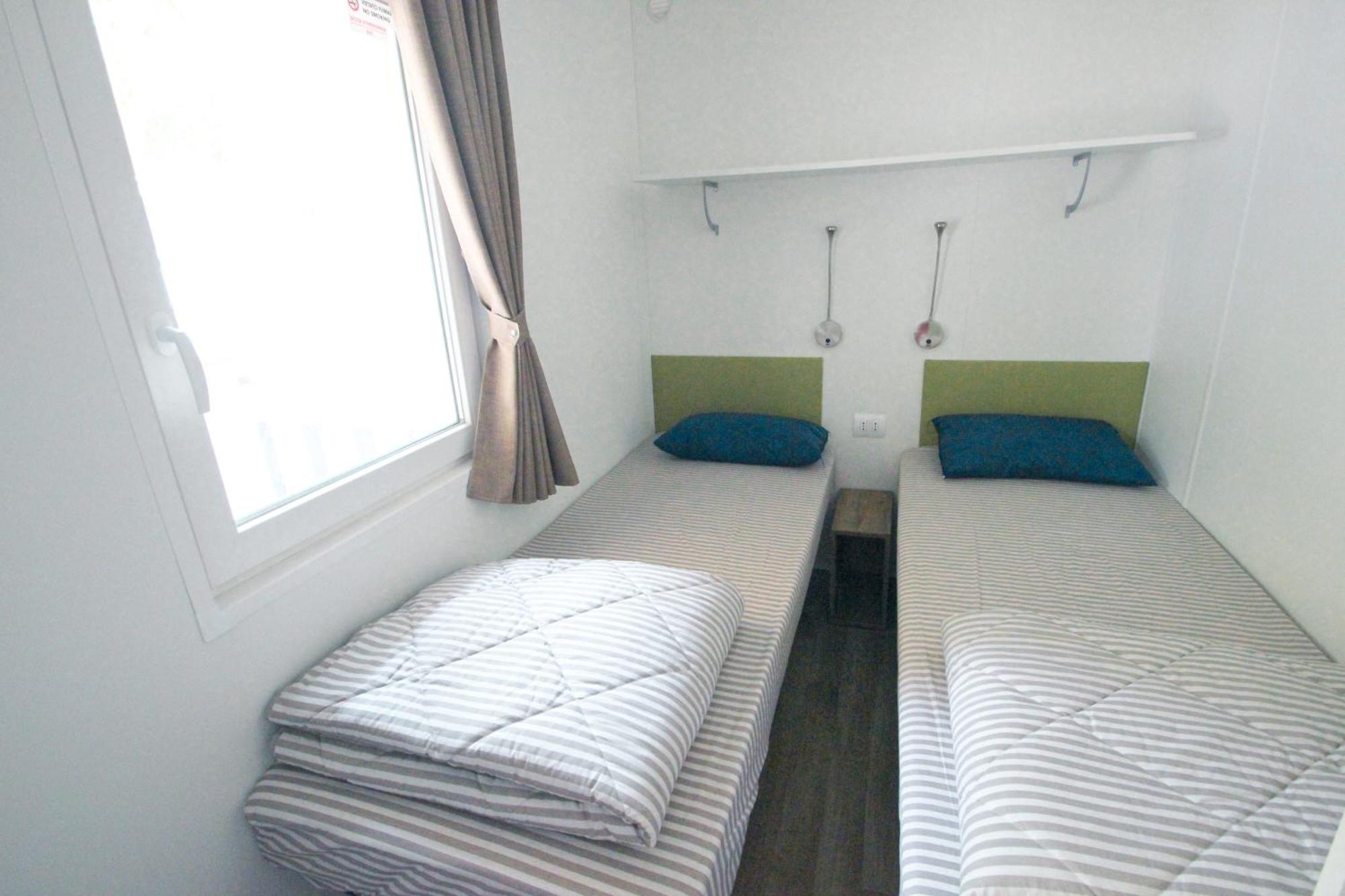 Happy Camp Mobile Homes In Camping Village Free Time 마리나디비보나 외부 사진