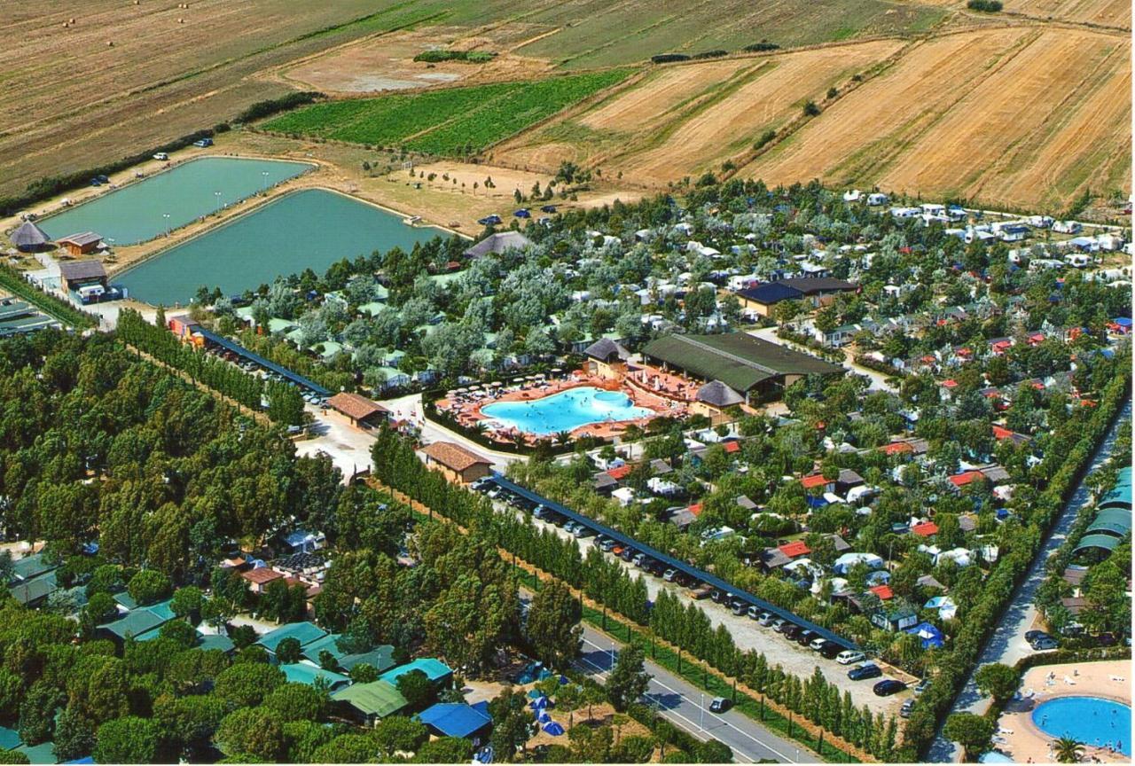 Happy Camp Mobile Homes In Camping Village Free Time 마리나디비보나 외부 사진