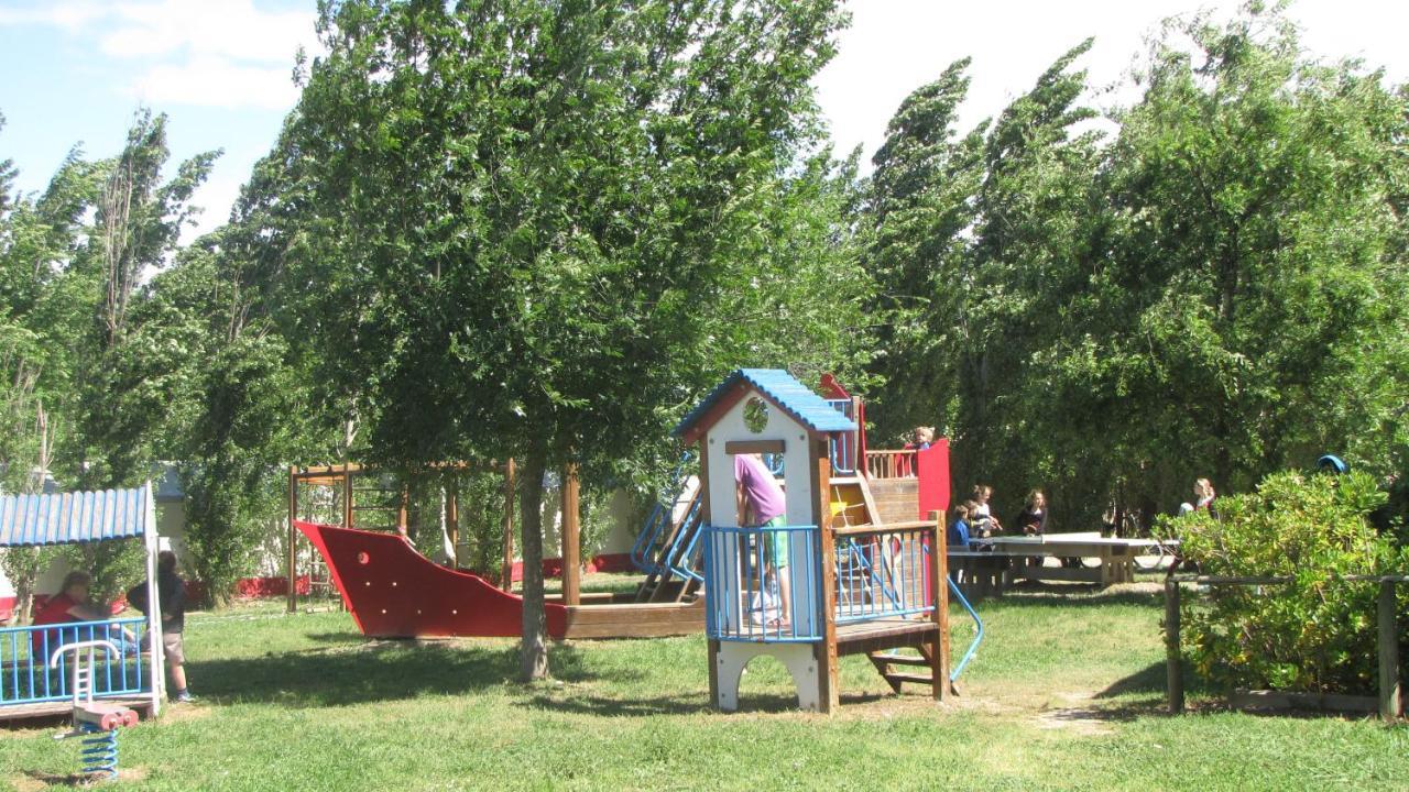 Happy Camp Mobile Homes In Camping Village Free Time 마리나디비보나 외부 사진